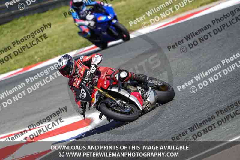 cadwell no limits trackday;cadwell park;cadwell park photographs;cadwell trackday photographs;enduro digital images;event digital images;eventdigitalimages;navarra;no limits trackdays;peter wileman photography;racing digital images;trackday digital images;trackday photos